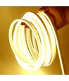 5m 6W/m Schmal und flexibel 5x11 Neon Flex LED - 12V DC, IP65