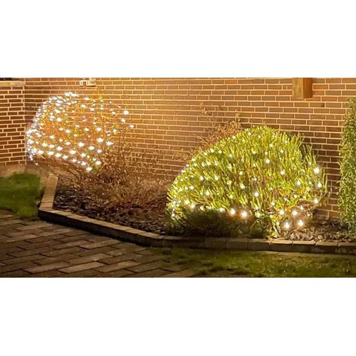 2 x 1,5 m warmweißes LED-Weihnachtslichternetz - 160 LEDs, Memory-Funktion, IP44 für den Außenbereich, 230V