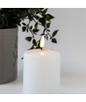 LED Stumpenkerze 10cm hoch, Schmelz-Optik, Flammen-Effekt - Ø7,5cm, 10cm hoch, funktioniert m. Fernbedienung, Echtwachs