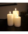 LED Stumpenkerzen, 3 Stk., Flammen-Effekt, weiß - Inkl Fernbedienung und Timer, 10/12,5/15cm hoch, Ø7,5cm, Echtwachs