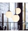 Chicago Café Pendelleuchte Ø20 für E27 in Opal/Schwarz - Nielsen Light