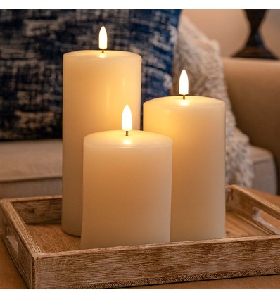 LED Stumpenkerzen, 3 Stk., Flammen-Effekt, weiß - Inkl Fernbedienung und Timer, 10/12,5/15cm hoch, Ø7,5cm, Echtwachs