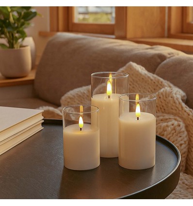 LED Stumpenkerzen Set im Glas Ø7,5cm, 3 Stk., Flammen-Effekt - Inkl. Fernbedienung und Timer, 10/12,5/15cm hoch, Echtwachs