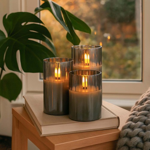 LED Stumpenkerzen Set in Rauchglas Ø7,5cm, 3 Stk., Flammen-Effekt - Inkl. Fernbedienung und Timer, 10/12,5/15cm hoch, Echtwachs