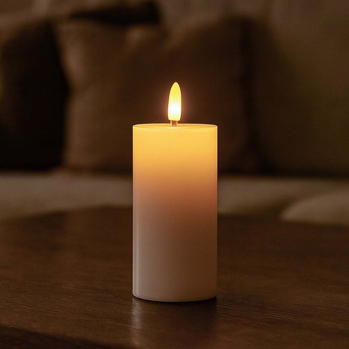 LED Stumpenkerze 10cm hoch, Flammen-Effekt, weiß - Ø5cm, 10cm hoch, funktioniert m. Fernbedienung, Timer, Echtwachs