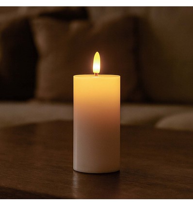 LED Stumpenkerze 10cm hoch, Flammen-Effekt, weiß - Ø5cm, 10cm hoch, funktioniert m. Fernbedienung, Timer, Echtwachs