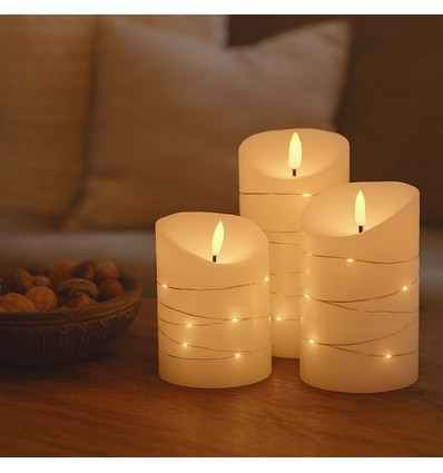 LED-Stumpenkerzen 3er-Set mit Lichterkette, Flammeneffekt - Ø7,5cm, 10/12,5/15cm, Fernbedienung, Timer, Echtwachs