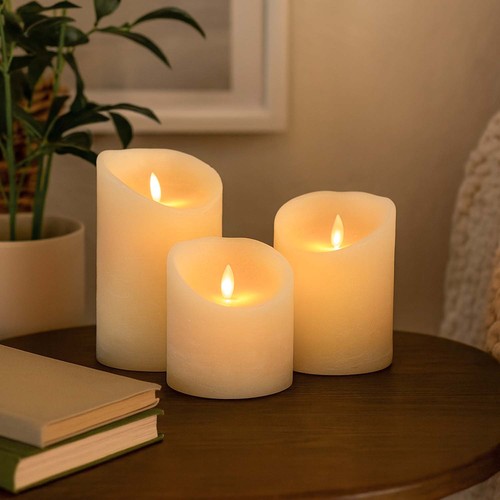 LED Stumpenkerzen Ø10cm, 3 Stk., bewegliche Flamme, weiß - Inkl. Fernbedienung und Timer, 10/12,5/15cm hoch, Echtwachs