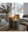 3er-Set LED-Stumpenkerzen, grün - Ø7,5cm, 10/12,5/15cm hoch, mit Fernbedienung steuerbar, Timer, Echtwachs