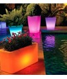 V-Tac RGB LED Blumentopf-Verstecker - Wiederaufladbar, mit Fernbedienung, 28x28x29 cm